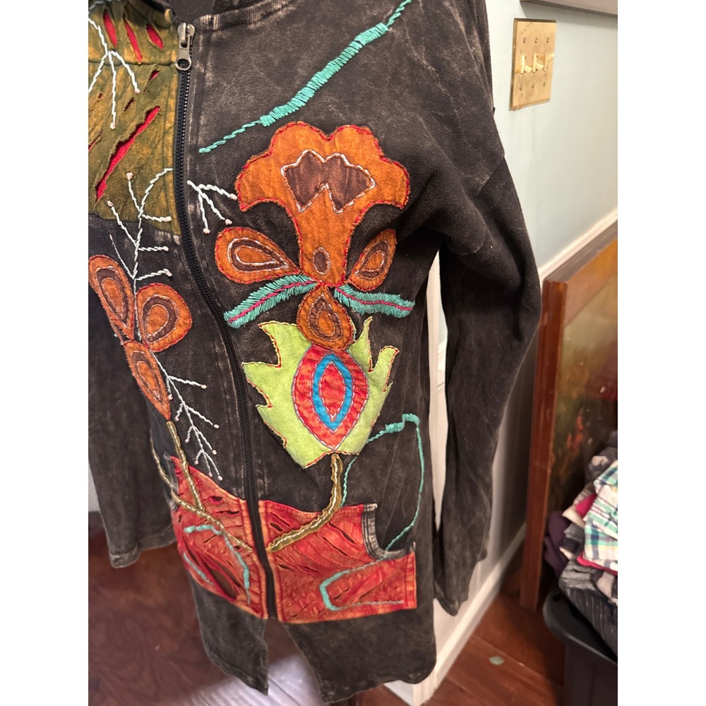 Sacred Threads Women's Embroidered Patchwork Hood… - image 2